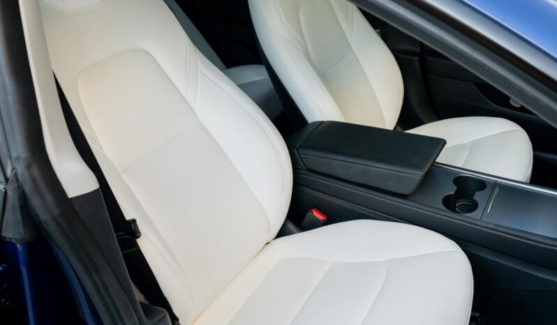 								2022 Tesla Model 3 Performance full									
