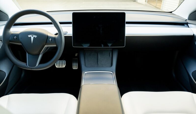 								2022 Tesla Model 3 Performance full									
