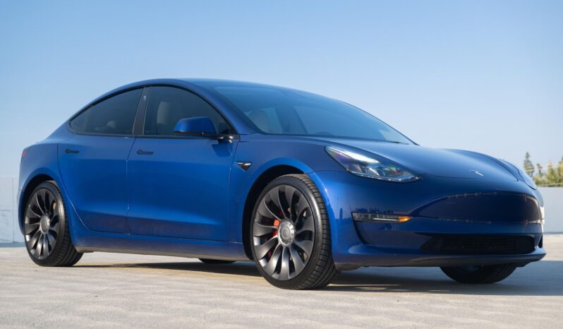 								2022 Tesla Model 3 Performance full									