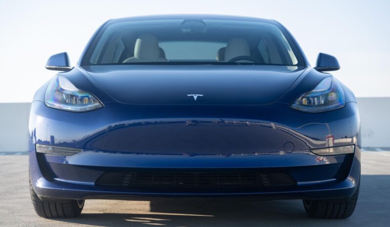 								2022 Tesla Model 3 Performance full									
