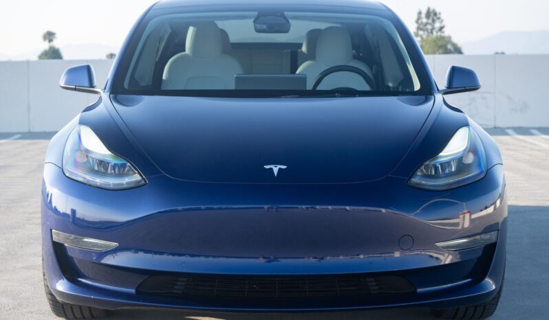 								2022 Tesla Model 3 Performance full									