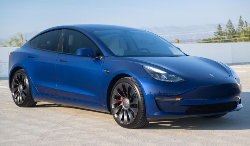 								2022 Tesla Model 3 Performance full									