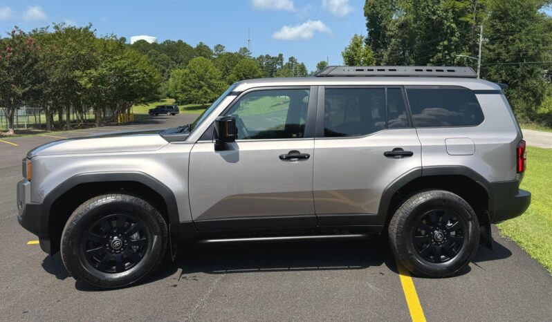 								2024 Toyota Land Cruiser First Edition full									