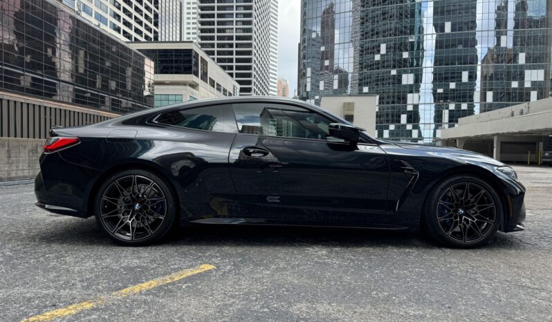 								2022 BMW M4 Competition xDrive Coupe full									