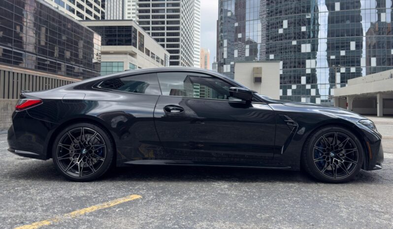 								2022 BMW M4 Competition xDrive Coupe full									
