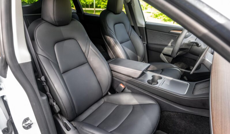 								2023 Tesla Model Y Long Range AWD full									
