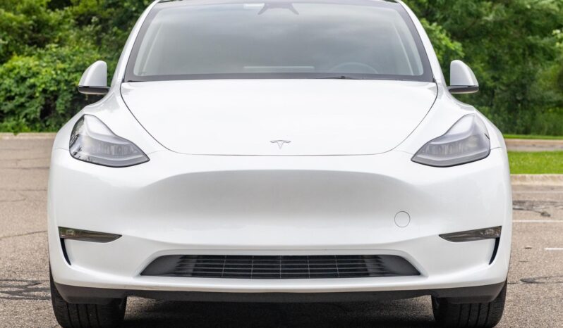 								2023 Tesla Model Y Long Range AWD full									