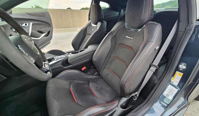 								2023 Chevrolet Camaro ZL1 Coupe full									
