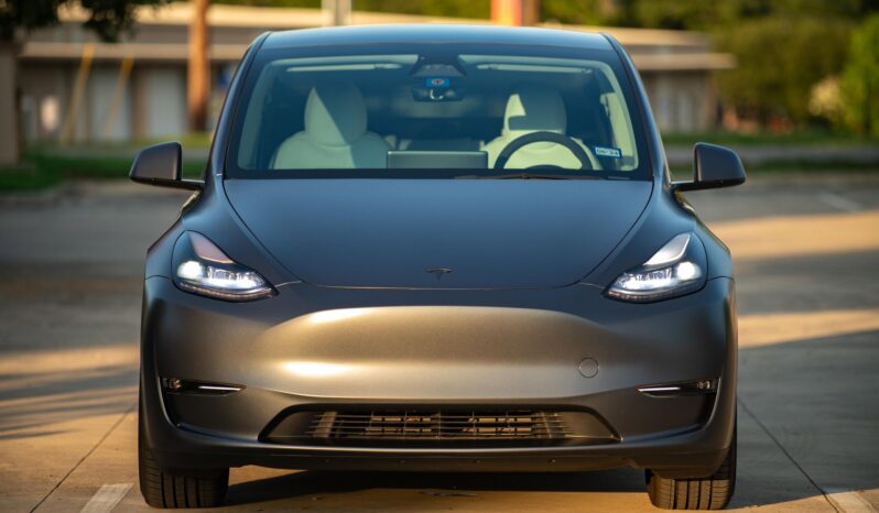 								2023 Tesla Model Y Performance full									