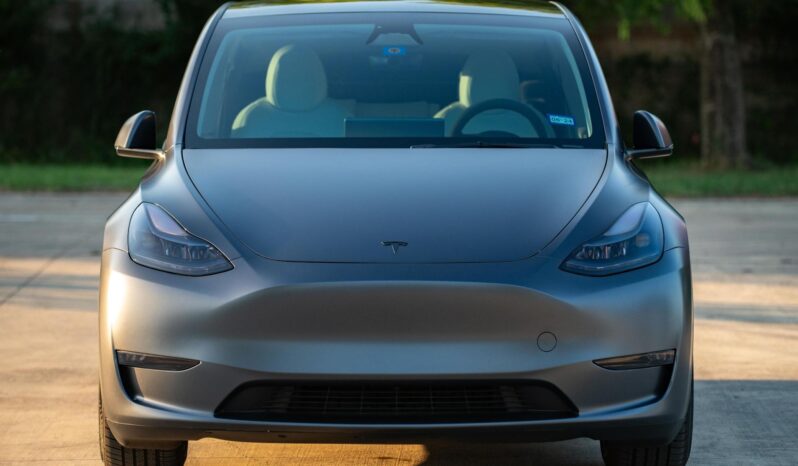 								2023 Tesla Model Y Performance full									