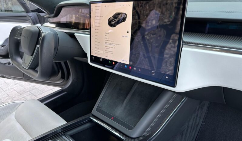 								2022 Tesla Model S Plaid full									