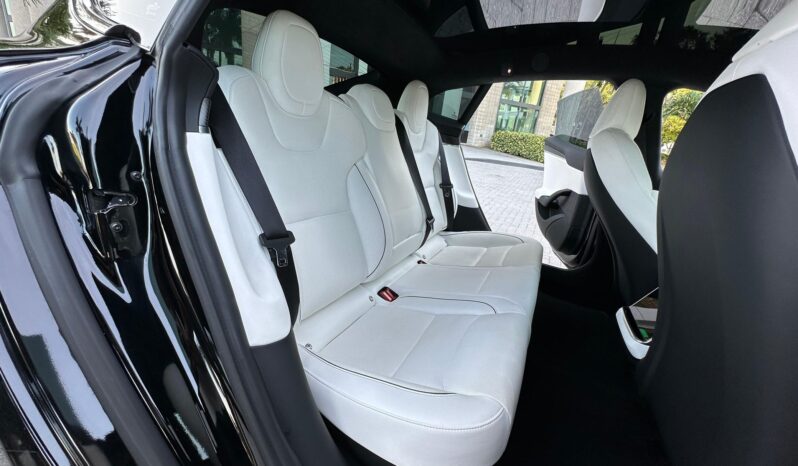 								2022 Tesla Model S Plaid full									