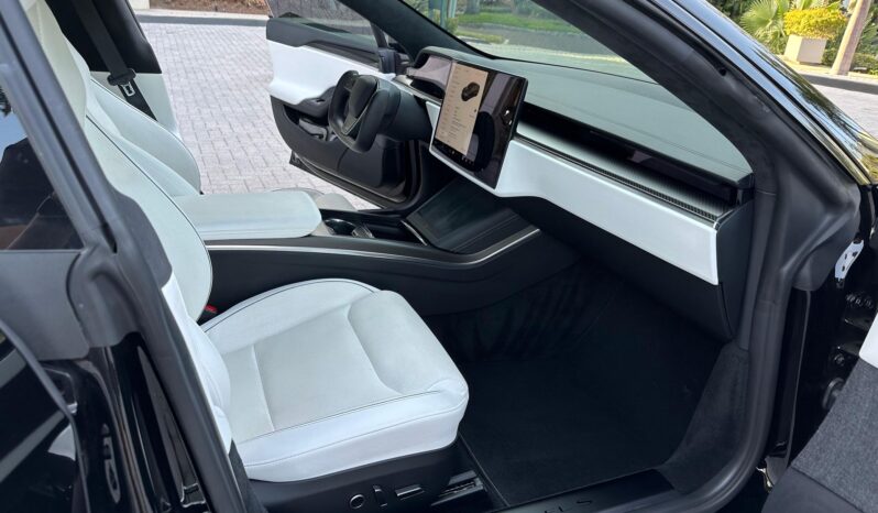 								2022 Tesla Model S Plaid full									