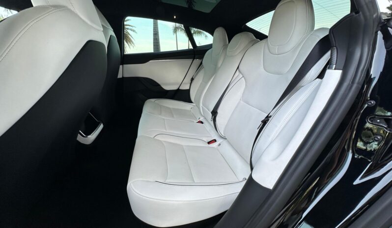 								2022 Tesla Model S Plaid full									