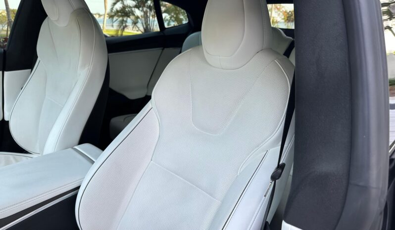 								2022 Tesla Model S Plaid full									