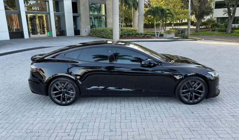 								2022 Tesla Model S Plaid full									