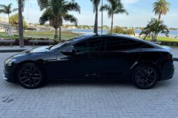 										2022 Tesla Model S Plaid full									