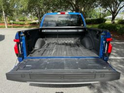 2022 Ford F-150 Lightning Lariat full