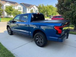 2022 Ford F-150 Lightning Lariat full