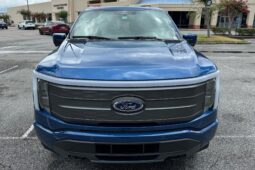 2022 Ford F-150 Lightning Lariat full
