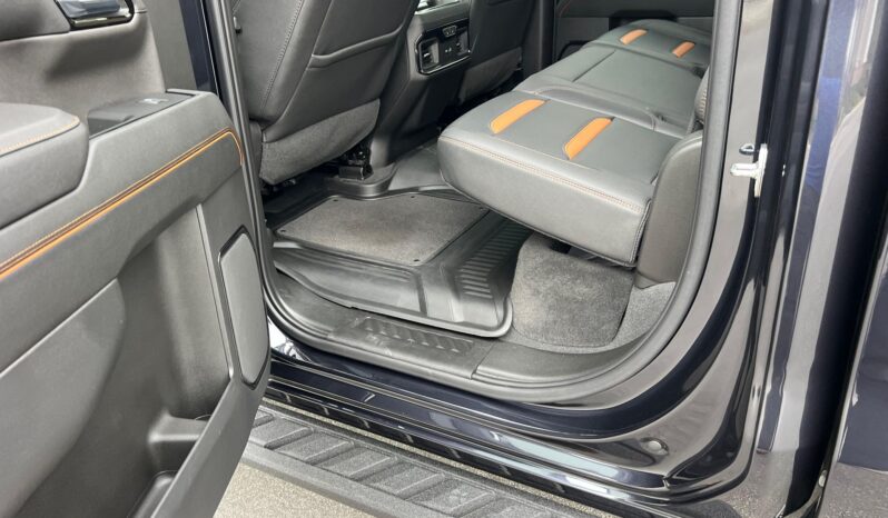 								2023 GMC Sierra 1500 AT4 full									