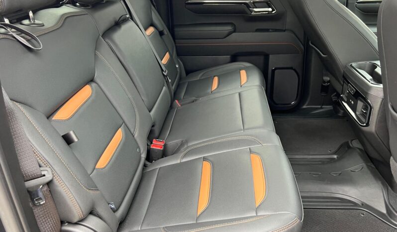 								2023 GMC Sierra 1500 AT4 full									