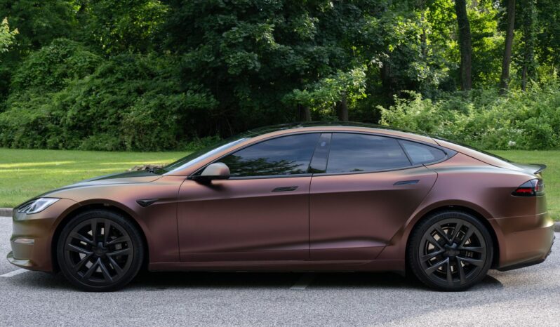 2022 Tesla Model S Plaid 1