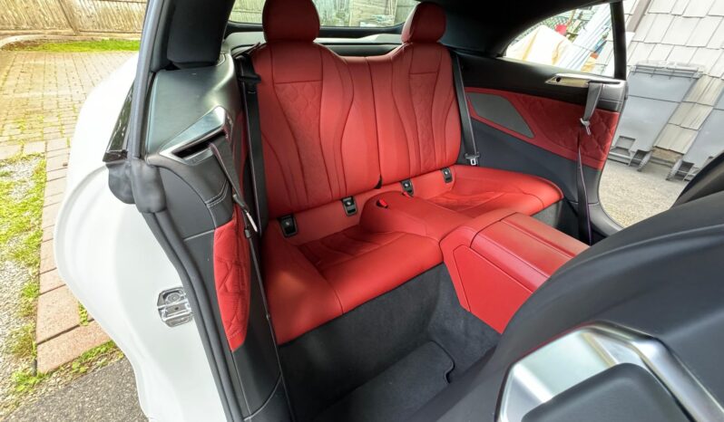 								2022 BMW M8 Competition Convertible full									