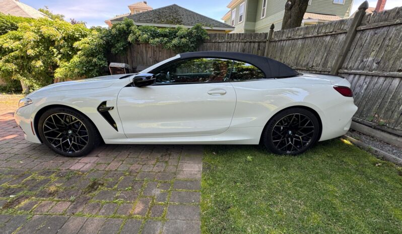 								2022 BMW M8 Competition Convertible full									