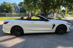 										2022 BMW M8 Competition Convertible full									