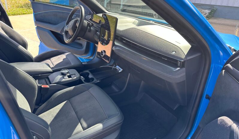 								2022 Ford Mustang Mach-E GT full									