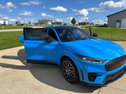 										2022 Ford Mustang Mach-E GT full									