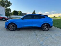 										2022 Ford Mustang Mach-E GT full									
