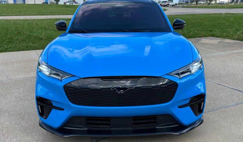 								2022 Ford Mustang Mach-E GT full									