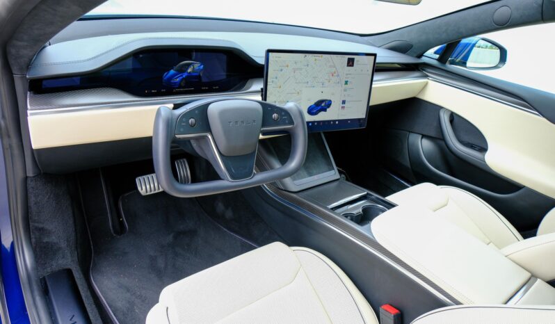 								2023 Tesla Model S Plaid full									