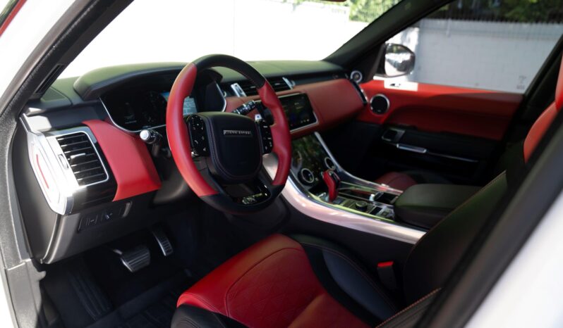 								2022  Land Rover Range Rover Sport SVR full									