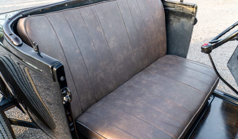 								1929 Ford Model A Highboy Roadster full									