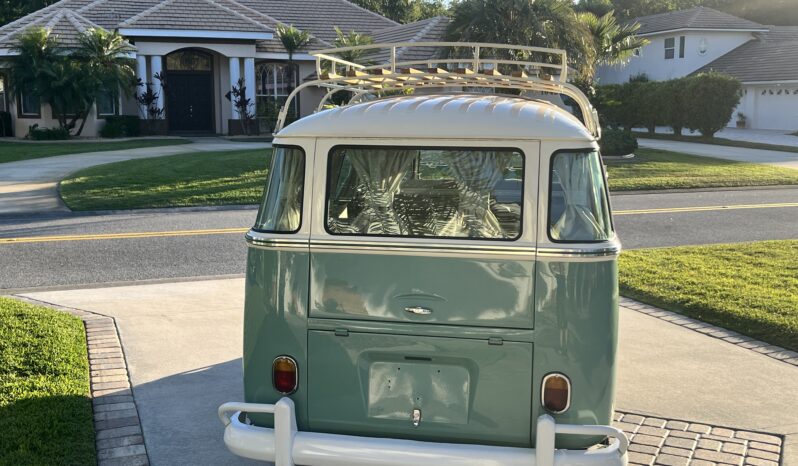 								1970 Volkswagen Type 2 Kombi 23-Window Conversion full									