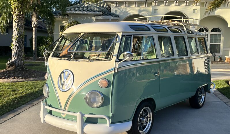 								1970 Volkswagen Type 2 Kombi 23-Window Conversion full									