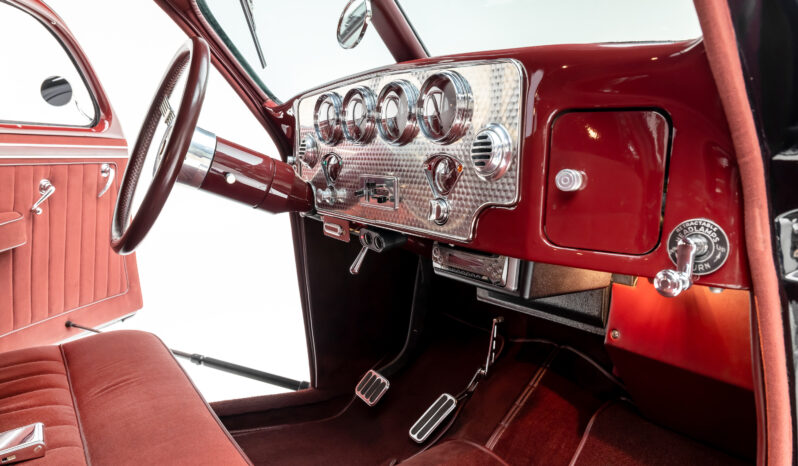 								1936 Cord 810 Custom Two-Door Westchester full									