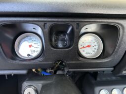										1971 Datsun 510 2-Door Sedan 6-Speed full									