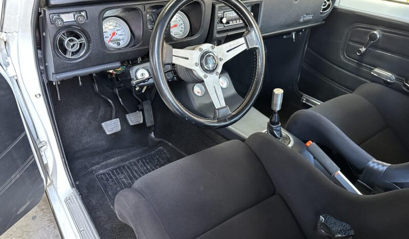 								1971 Datsun 510 2-Door Sedan 6-Speed full									