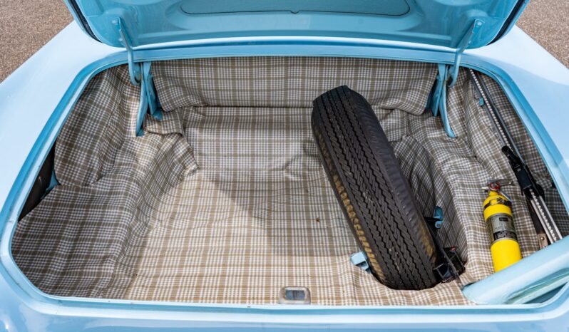 								1957 Ford Thunderbird full									